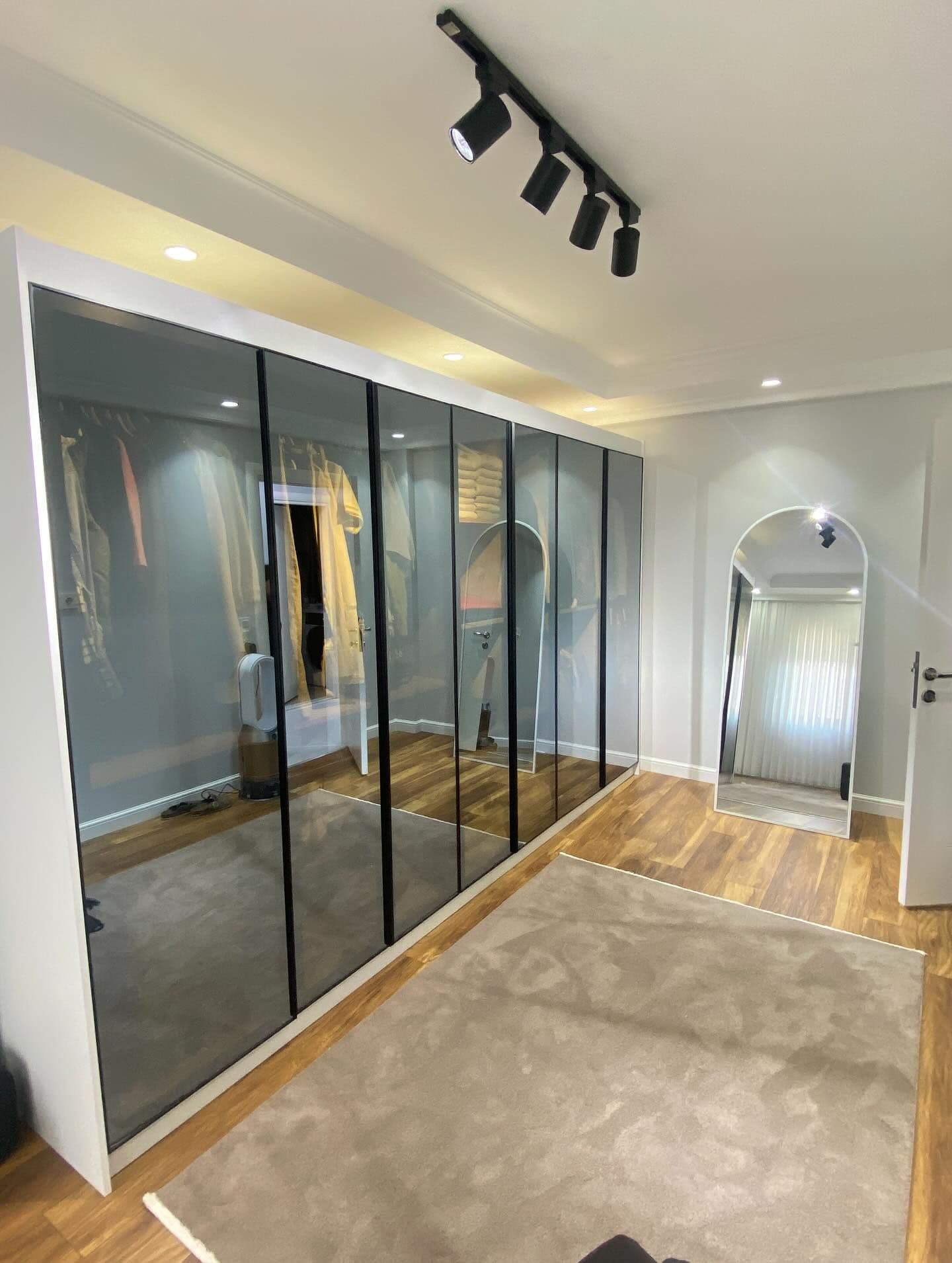 Ankleide, Garderobe und zusätzliche Küchenfläche — Projektbild 1